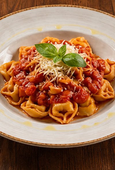 Torteline ao molho pomodoro